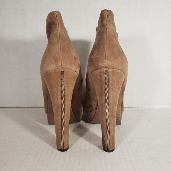 Women's BCBGeneration Joesana 5in Booties - Picture 5 of 6